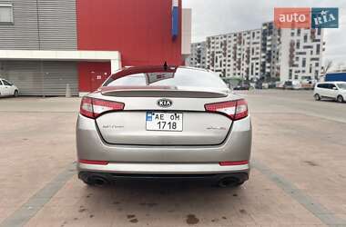 Седан Kia Optima 2011 в 