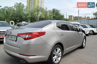 Седан Kia Optima 2012 в 