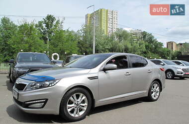 Седан Kia Optima 2012 в 