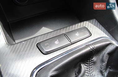 Седан Kia Optima 2012 в 