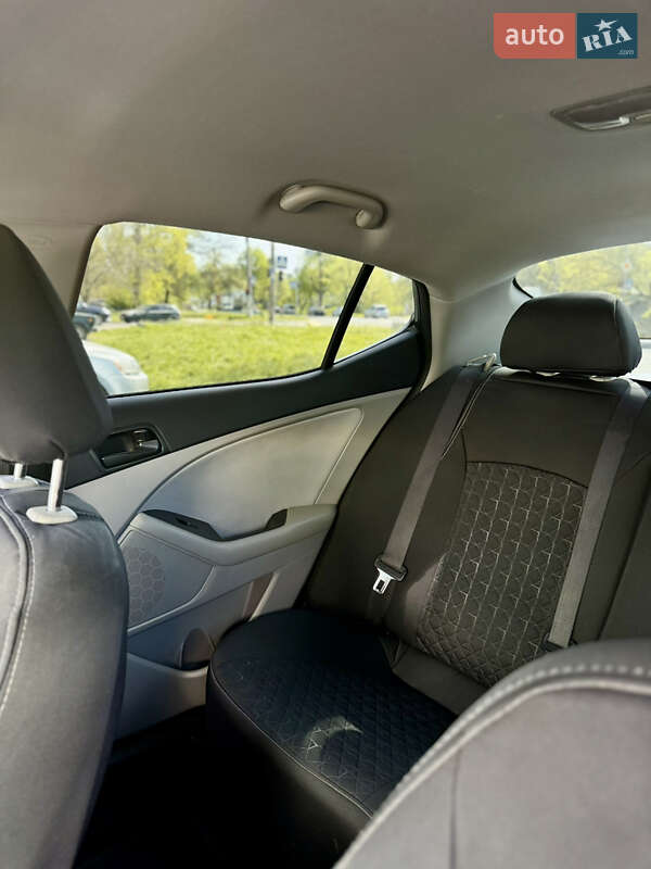 Седан Kia Optima 2014 в Білій Церкві