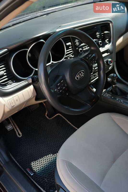 Седан Kia Optima 2014 в Одессе