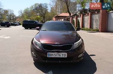 Седан Kia Optima 2014 в 