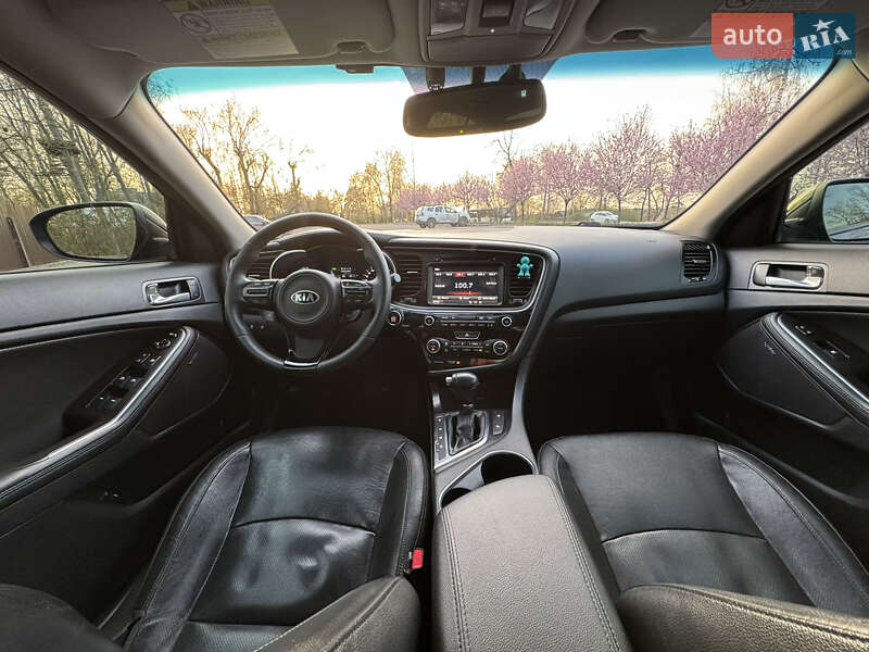 Седан Kia Optima 2014 в Ровно