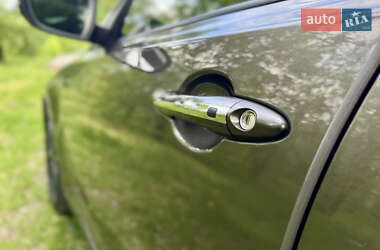 Седан Kia Optima 2013 в 