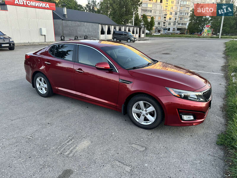 Седан Kia Optima 2013 в 