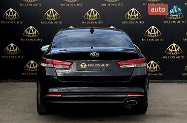Седан Kia Optima 2018 в 