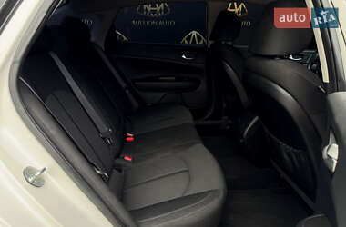 Седан Kia Optima 2016 в 