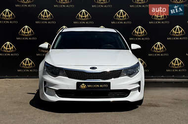Седан Kia Optima 2016 в 