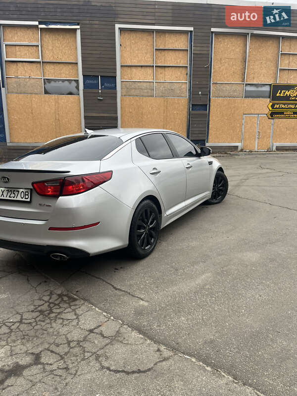 Седан Kia Optima 2014 в Харькове