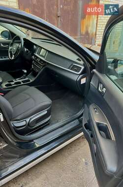 Седан Kia Optima 2017 в Сумах