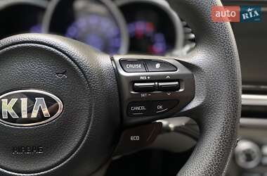 Седан Kia Optima 2014 в 