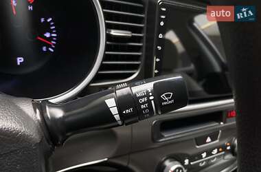 Седан Kia Optima 2014 в 