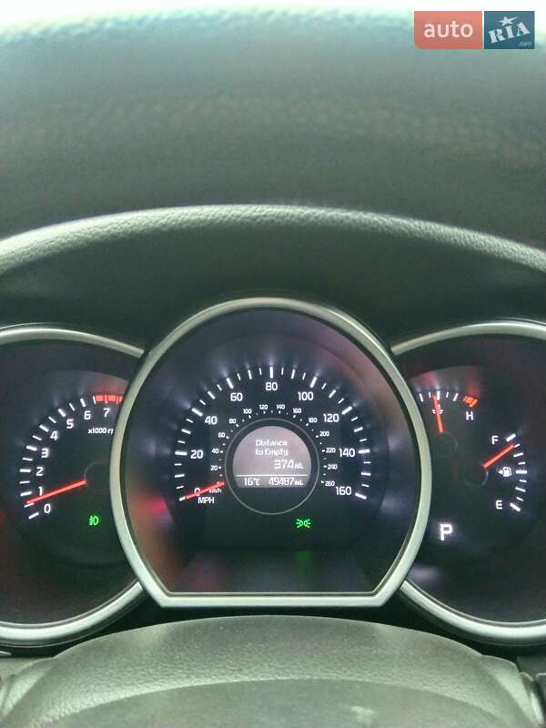 Седан Kia Optima 2015 в Сумах