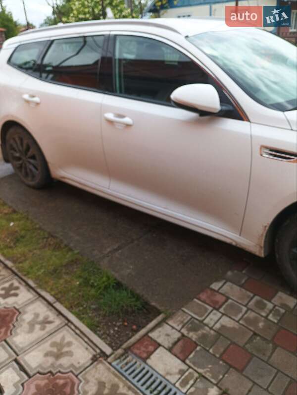 Універсал Kia Optima 2017 в Болехові