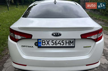 Седан Kia Optima 2011 в 