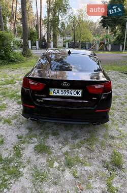 Седан Kia Optima 2015 в 