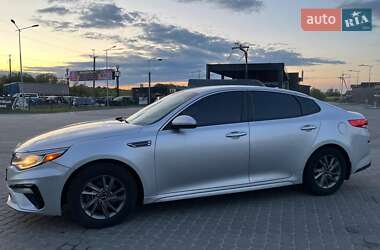 Седан Kia Optima 2020 в 
