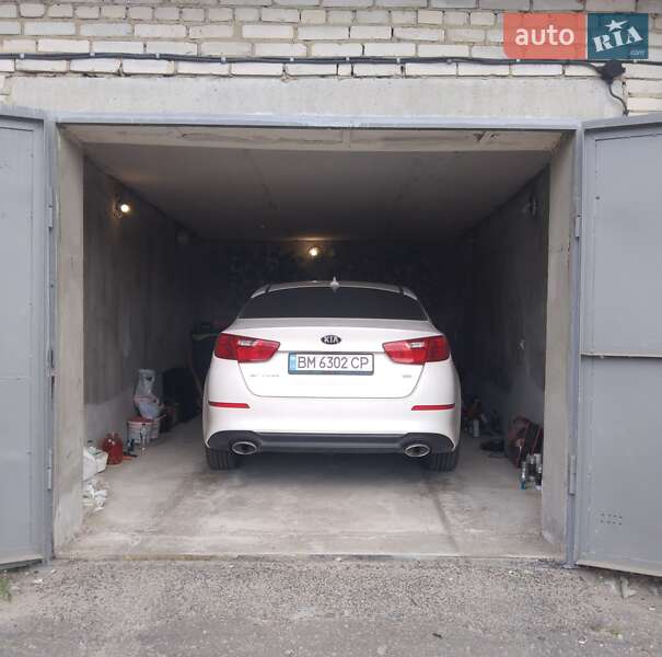 Седан Kia Optima 2015 в Сумах