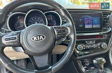 Седан Kia Optima 2013 в 
