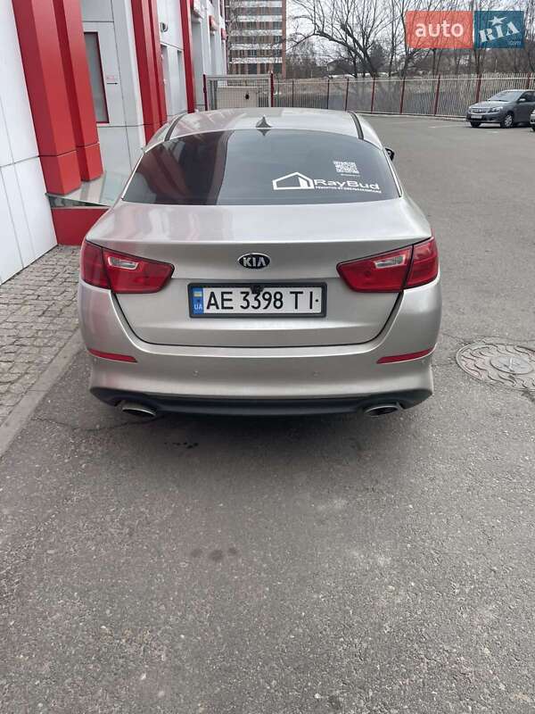 Седан Kia Optima 2014 в Дніпрі