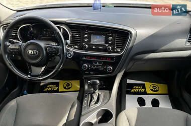 Седан Kia Optima 2015 в 