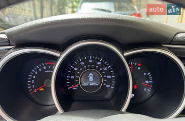 Седан Kia Optima 2014 в 