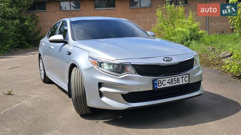 Седан Kia Optima 2017 в 