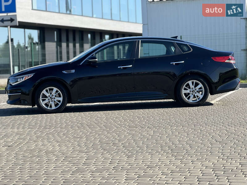 Седан Kia Optima 2017 в Львове