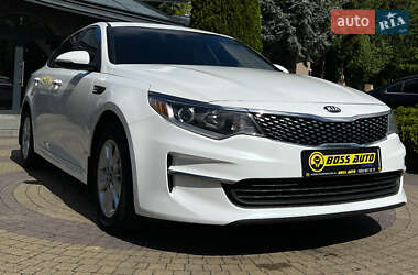 Седан Kia Optima 2016 в Львове