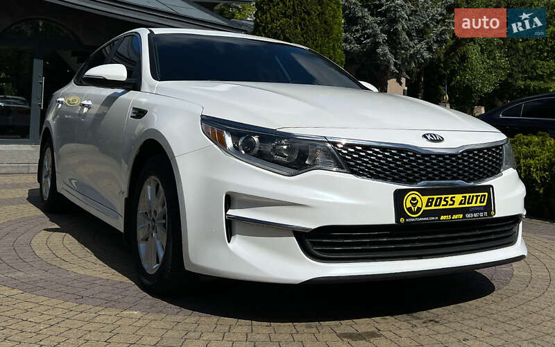 Седан Kia Optima 2016 в 