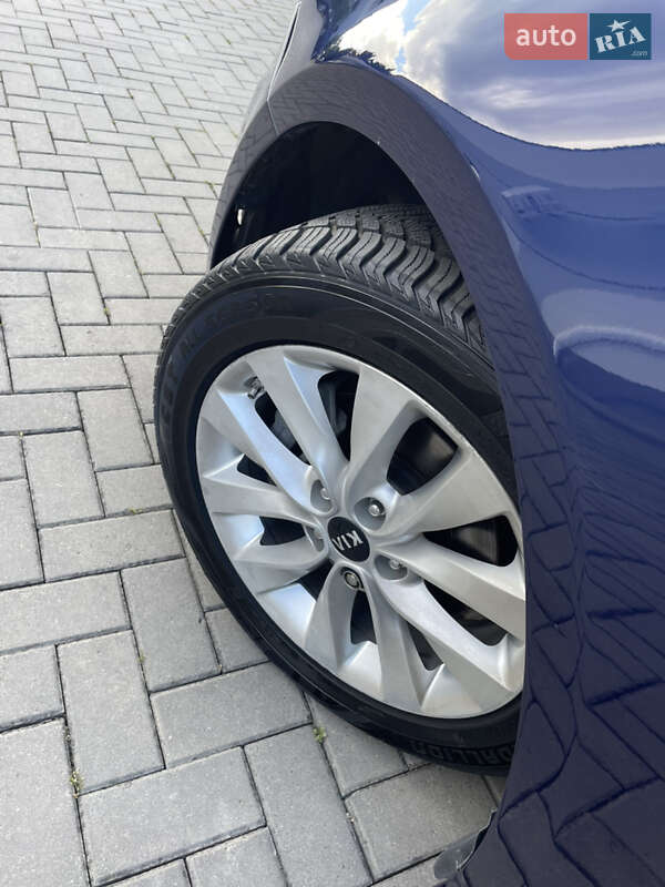 Седан Kia Optima 2016 в Одесі