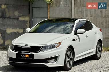 Седан Kia Optima 2013 в 