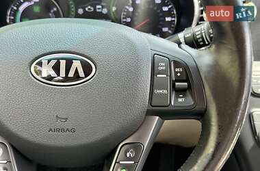 Седан Kia Optima 2013 в 