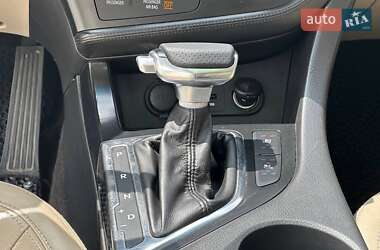 Седан Kia Optima 2012 в 