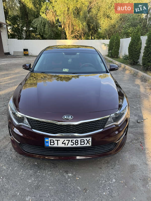 Седан Kia Optima 2015 в Киеве