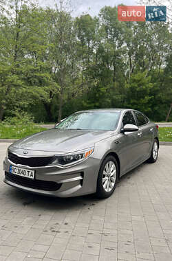Седан Kia Optima 2017 в Львове