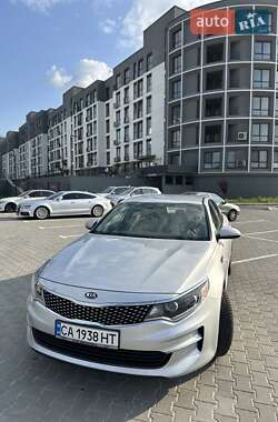 Седан Kia Optima 2016 в 