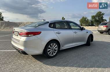 Седан Kia Optima 2016 в 
