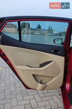Седан Kia Optima 2015 в 