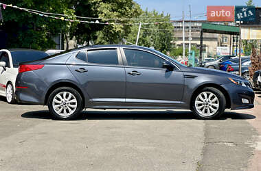 Седан Kia Optima 2015 в 