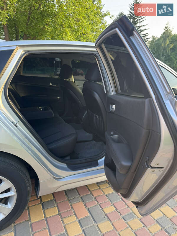 Седан Kia Optima 2017 в Умані