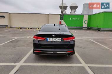Седан Kia Optima 2017 в 