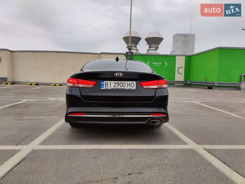 Седан Kia Optima 2017 в Львове
