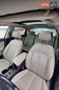 Седан Kia Optima 2017 в 