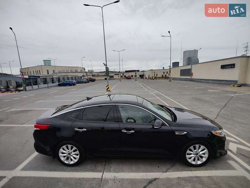 Седан Kia Optima 2017 в Львове
