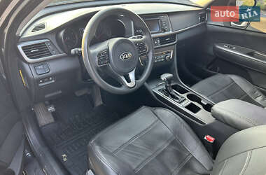 Седан Kia Optima 2016 в 