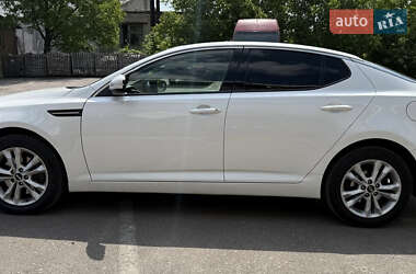 Седан Kia Optima 2012 в 
