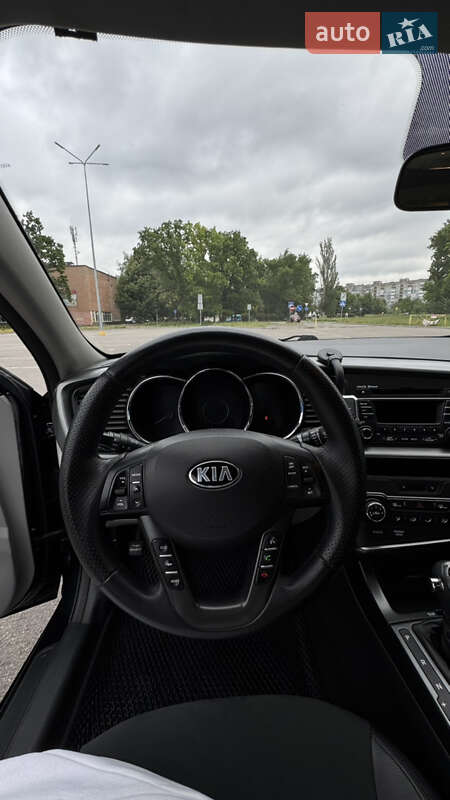 Седан Kia Optima 2013 в Кропивницком