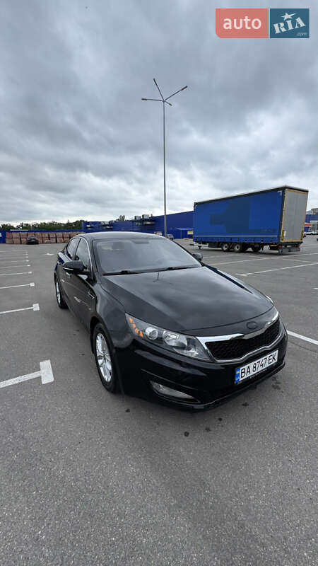 Седан Kia Optima 2013 в Кропивницком